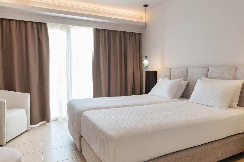 Grand Blue Beach Hotel - Oda