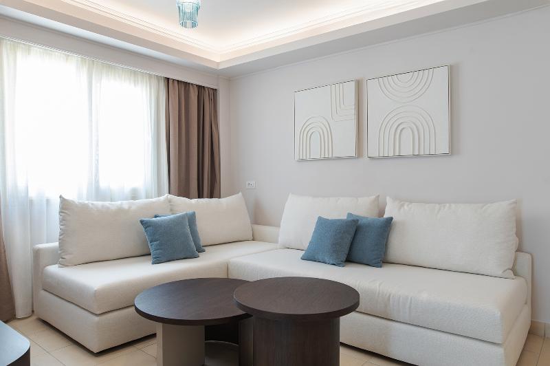 Grand Blue Beach Hotel - Oda
