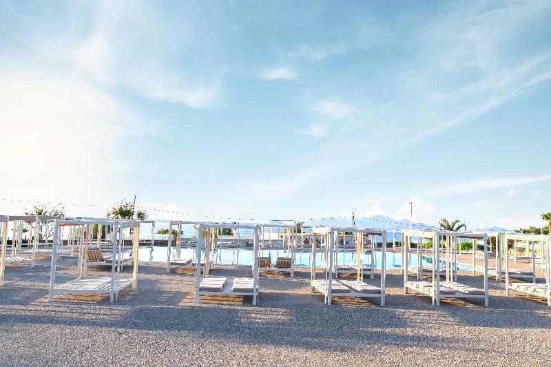 Grand Blue Beach Hotel - Havuz