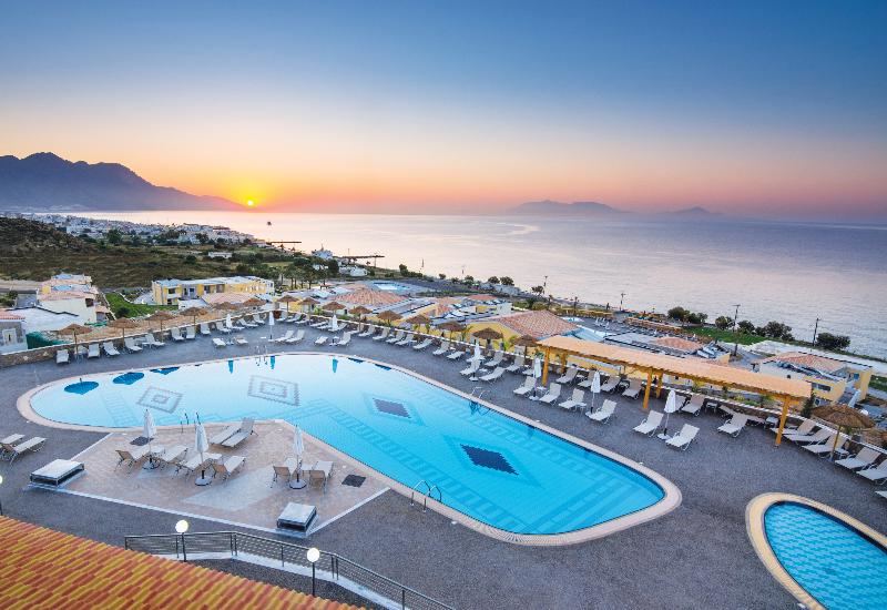 Grand Blue Beach Hotel - Havuz