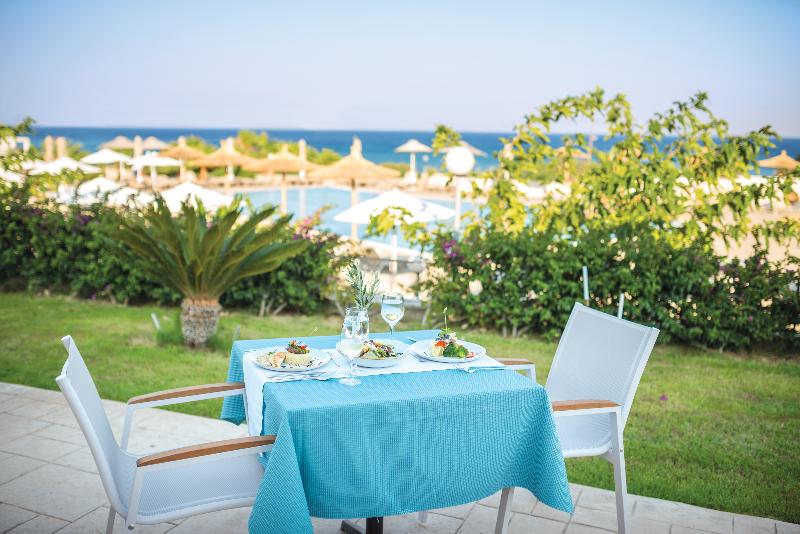 Grand Blue Beach Hotel - Restoran