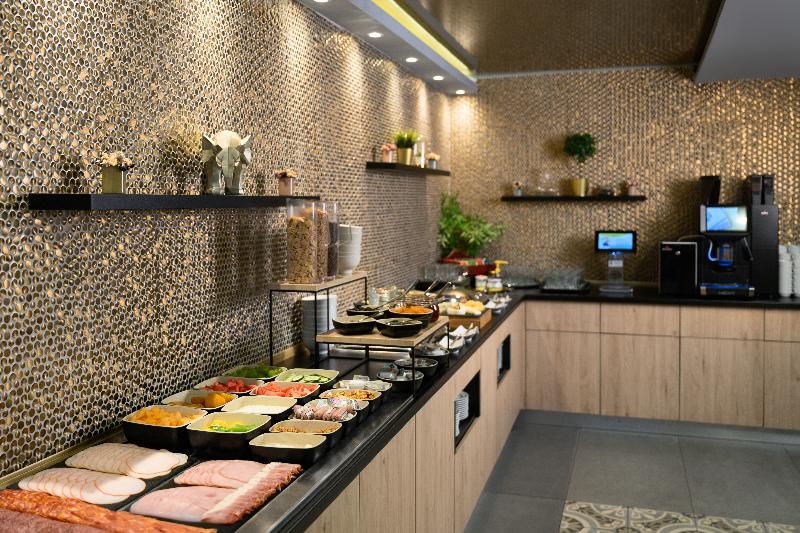 12 Revay Hotel - Restoran