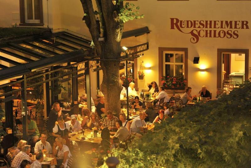 Rudesheimer Schloss - Genel