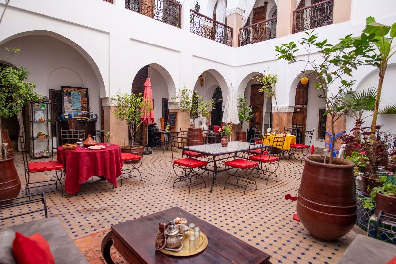 Riad  Lea - Genel
