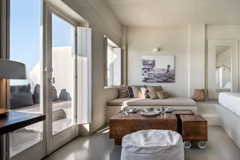 West East Suites - Oda