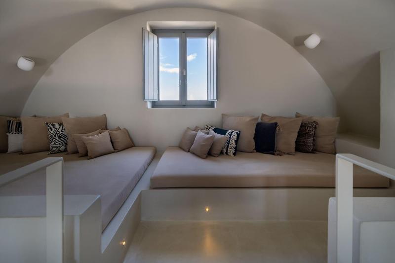 West East Suites - Oda