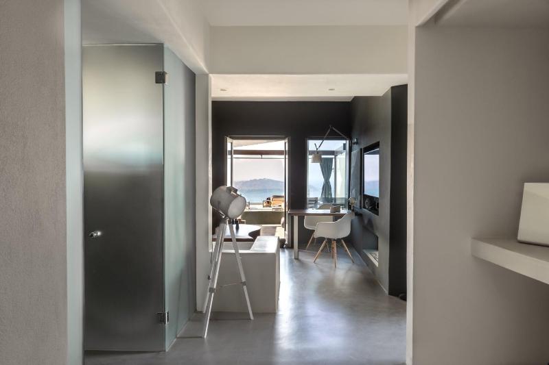 West East Suites - Oda