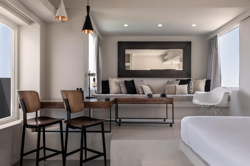 West East Suites - Oda