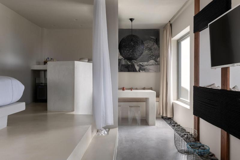 West East Suites - Oda