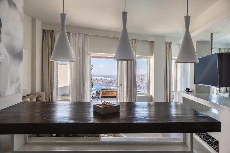 West East Suites - Oda
