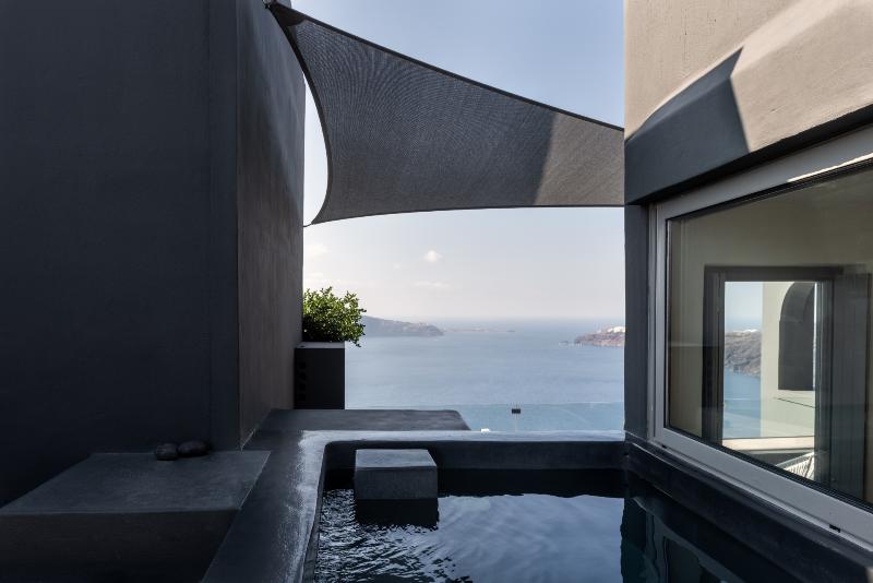 West East Suites - Oda
