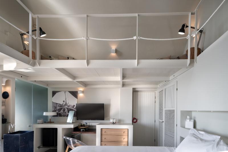 West East Suites - Oda