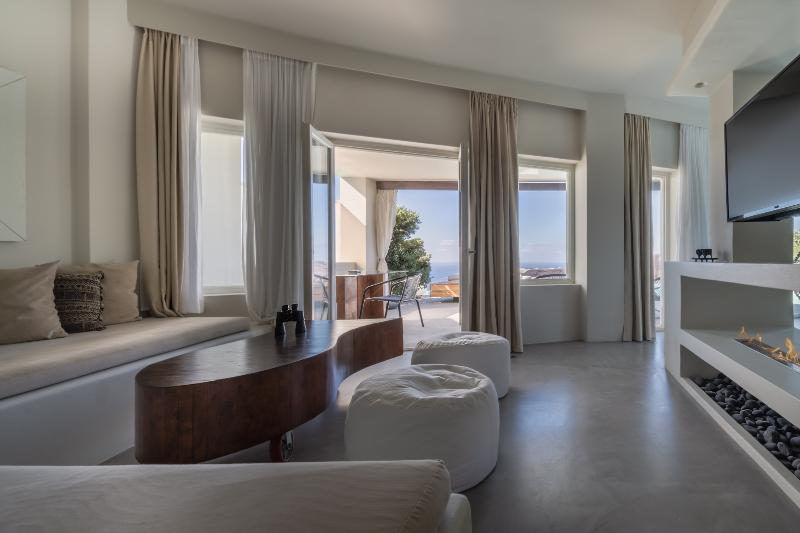West East Suites - Oda