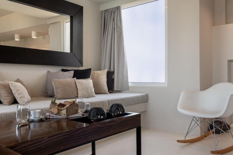 West East Suites - Oda