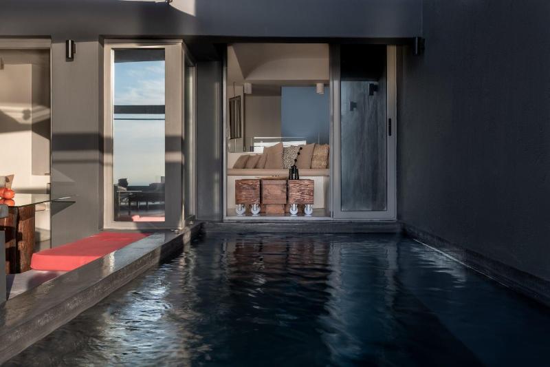 West East Suites - Oda