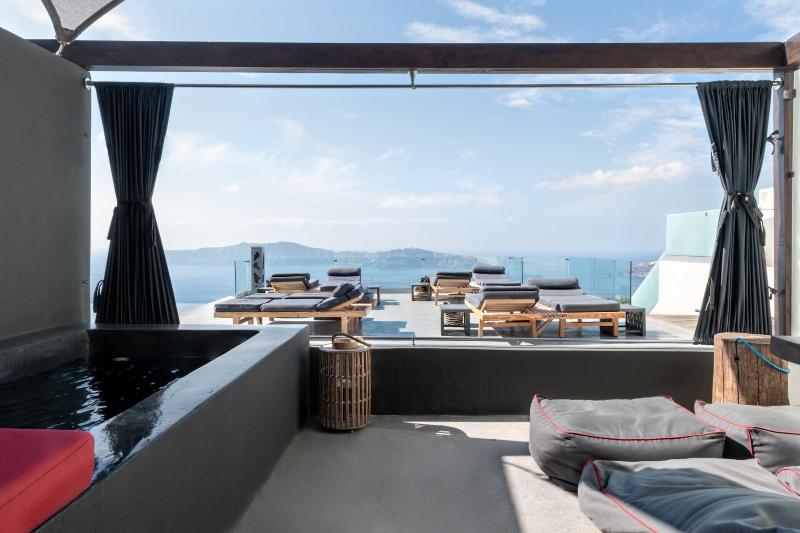 West East Suites - Oda