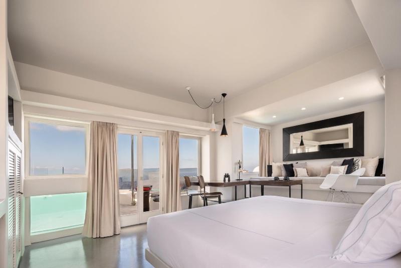 West East Suites - Oda
