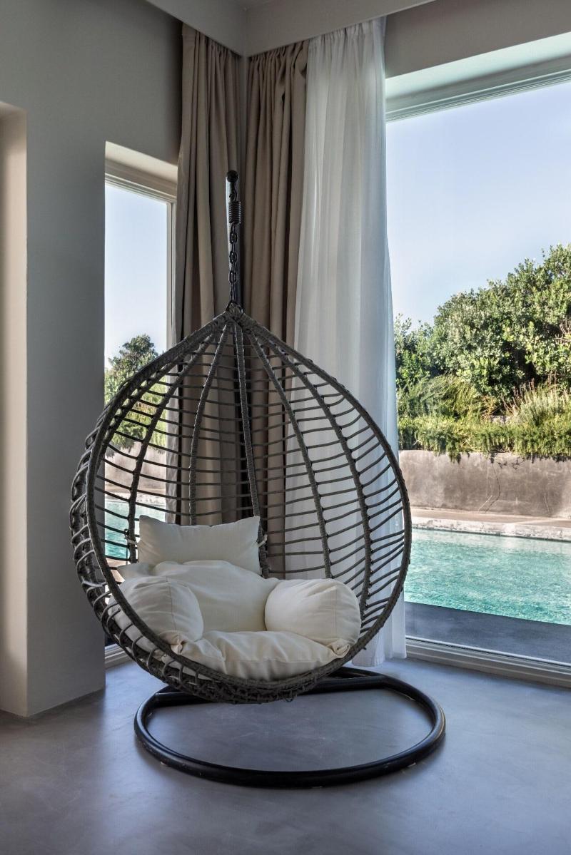 West East Suites - Oda
