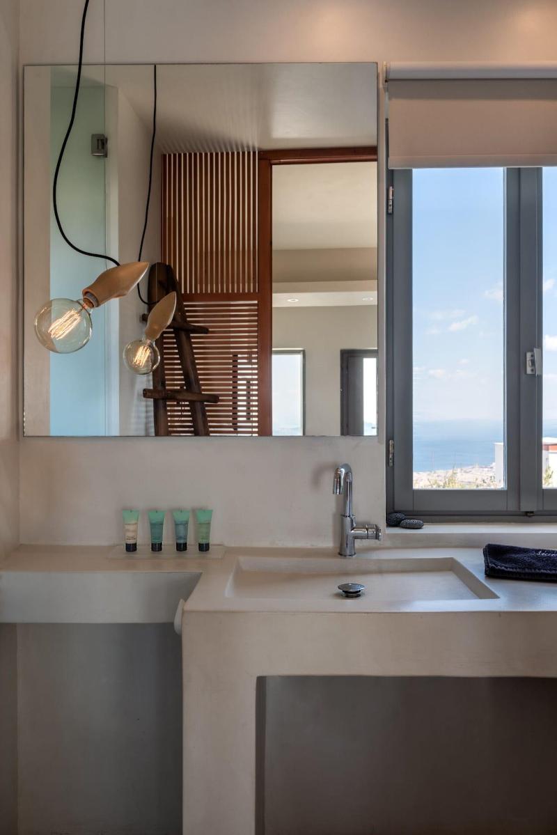 West East Suites - Oda