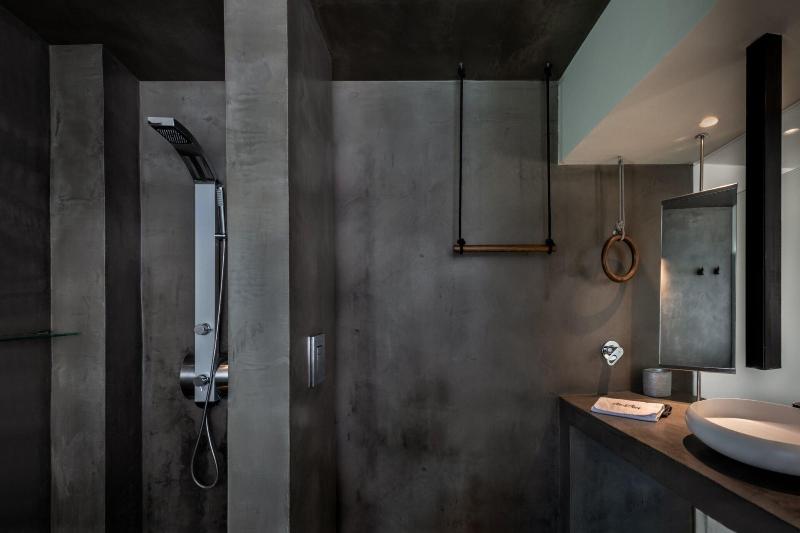 West East Suites - Oda