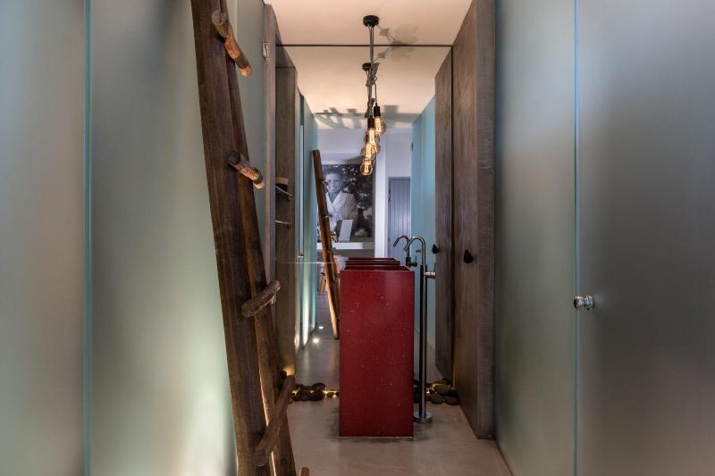 West East Suites - Oda