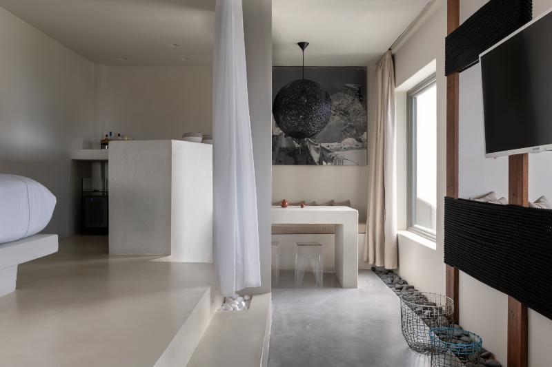 West East Suites - Oda