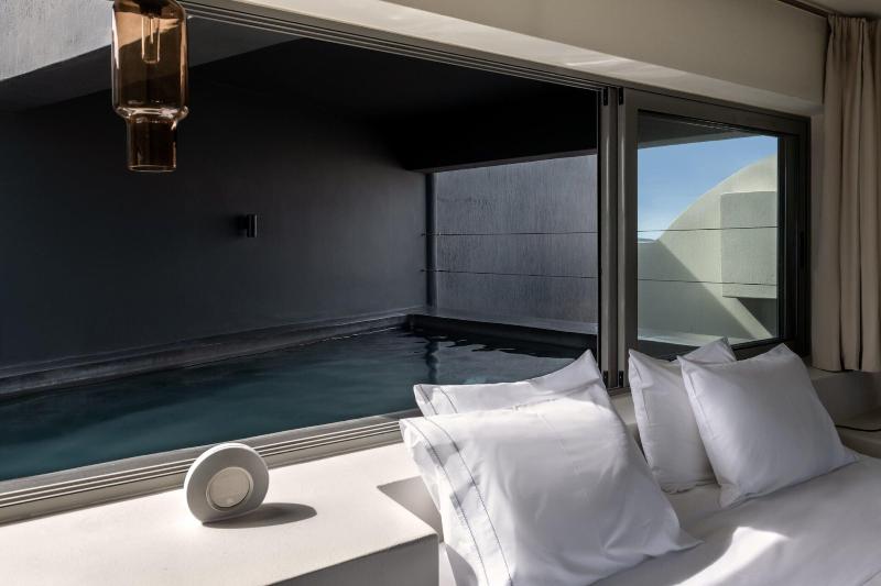 West East Suites - Oda