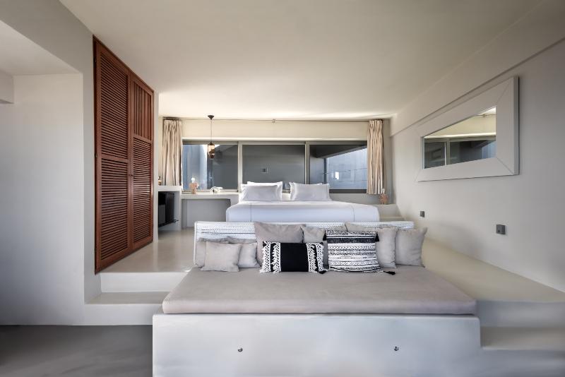 West East Suites - Oda