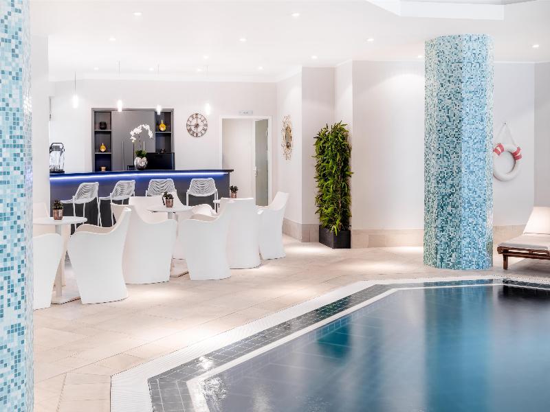 Hilton Berlin - Havuz