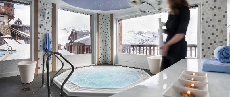 Chalets Montana Airelles - Havuz