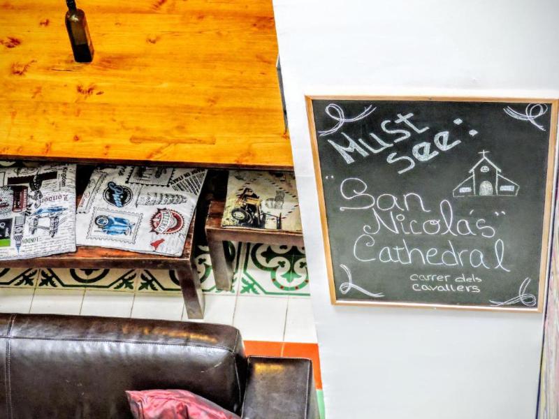 Home Youth Hostel - Lobi