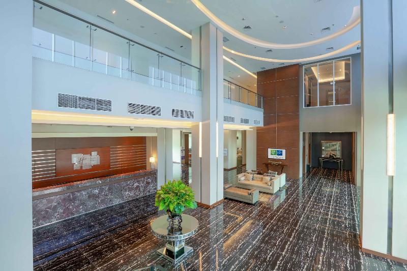 Holiday Inn Express Jakarta International Expo - Lobi