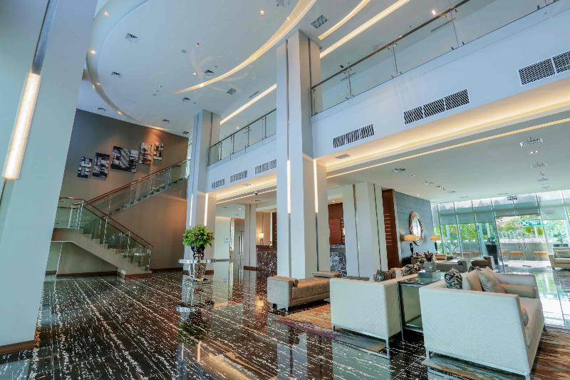 Holiday Inn Express Jakarta International Expo - Lobi