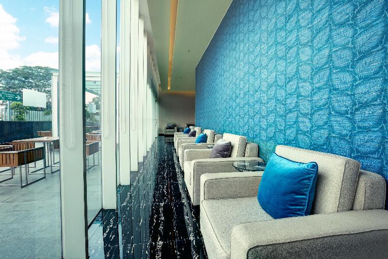Holiday Inn Express Jakarta International Expo - Lobi