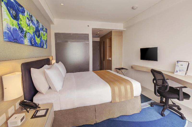 Holiday Inn Express Jakarta International Expo - Oda