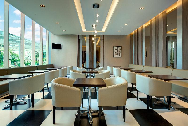 Holiday Inn Express Jakarta International Expo - Restoran