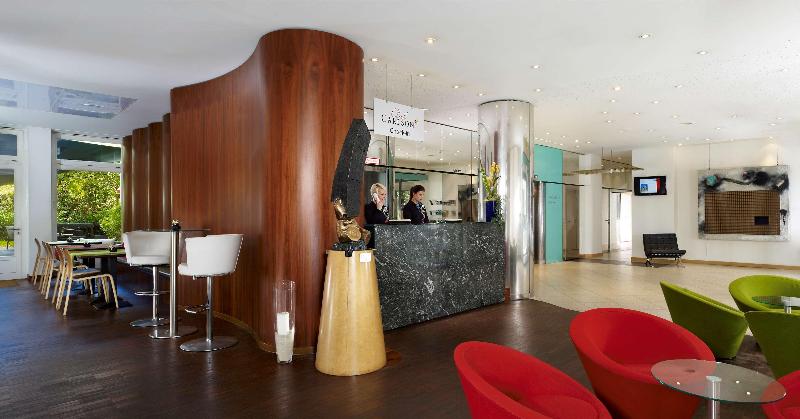 Radisson RED Berlin Kudamm - Lobi