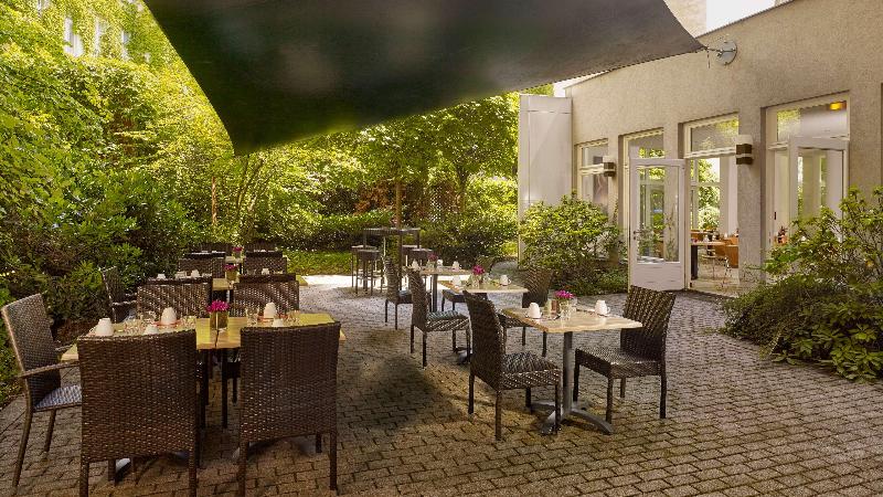 Radisson RED Berlin Kudamm - Restoran