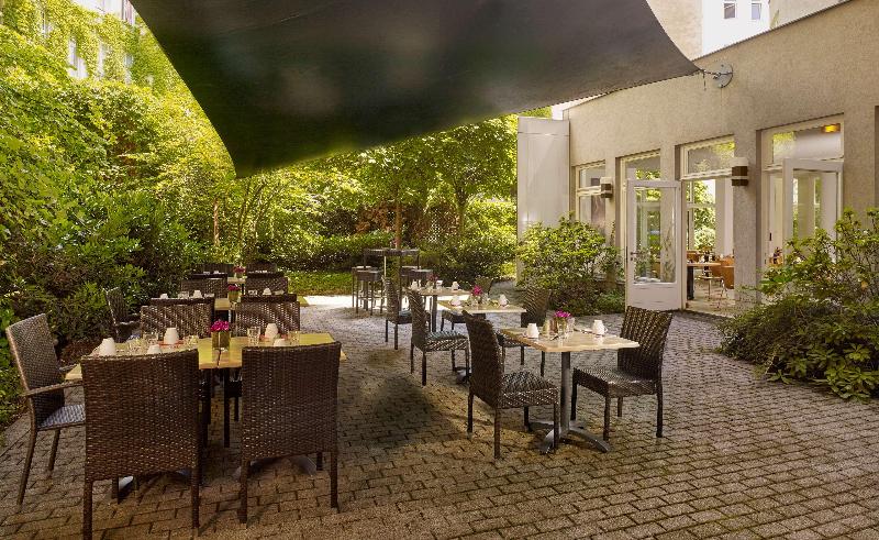 Radisson RED Berlin Kudamm - Restoran