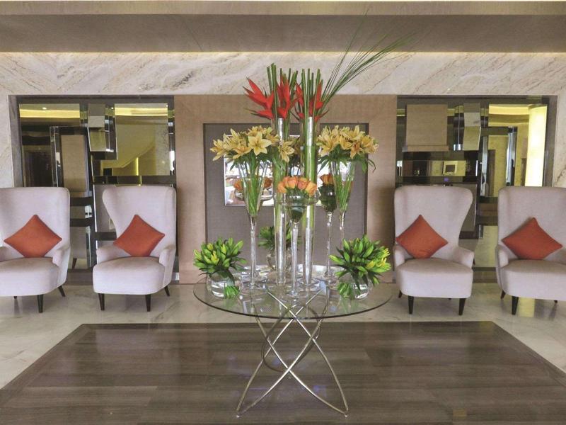 DoubleTree by Hilton Riyadh - Al Muroj Business Ga - Lobi