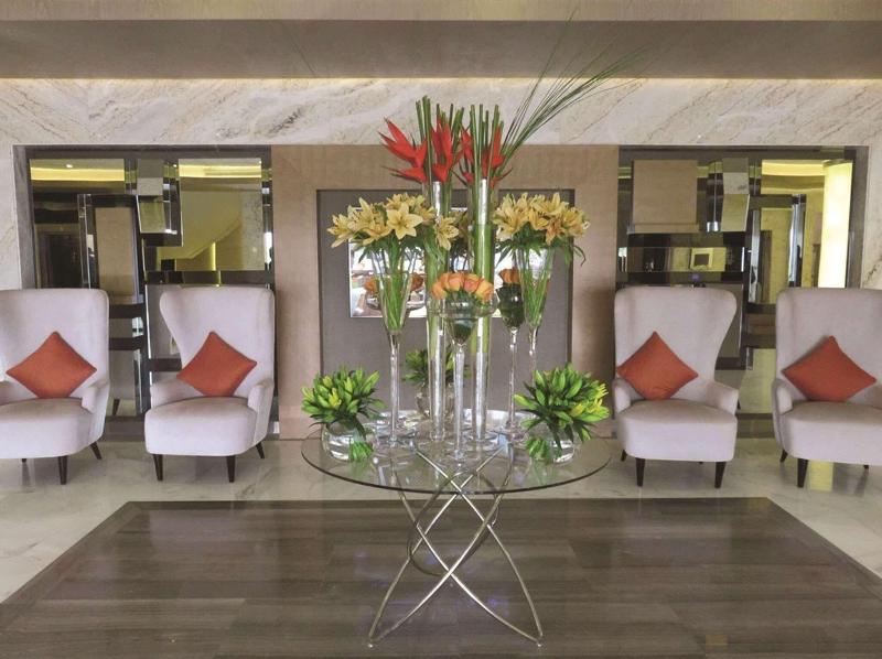 DoubleTree by Hilton Riyadh - Al Muroj Business Ga - Lobi