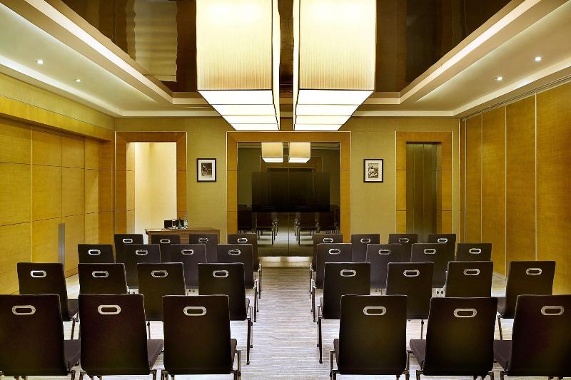 DoubleTree by Hilton Riyadh - Al Muroj Business Ga - Toplantı