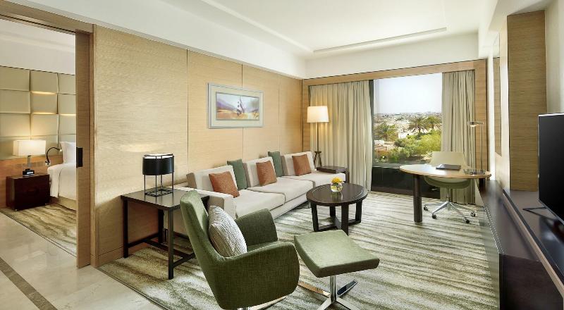 DoubleTree by Hilton Riyadh - Al Muroj Business Ga - Oda