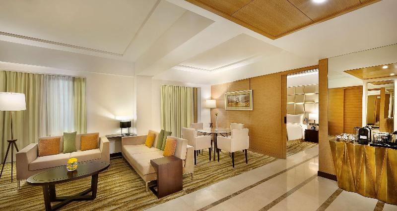 DoubleTree by Hilton Riyadh - Al Muroj Business Ga - Oda