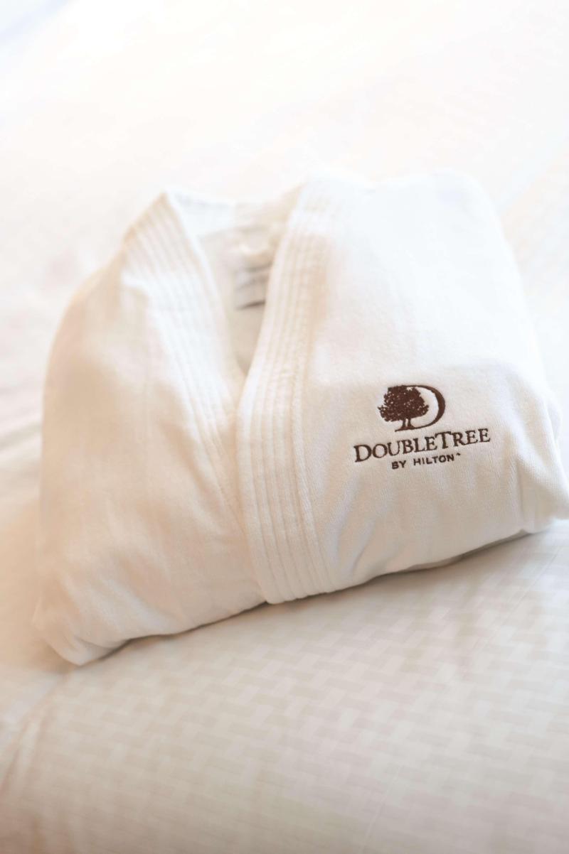 DoubleTree by Hilton Riyadh - Al Muroj Business Ga - Oda