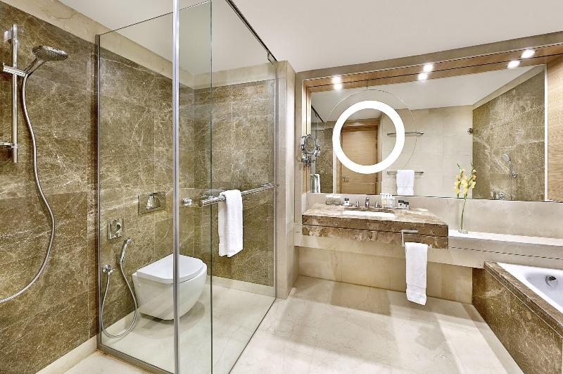 DoubleTree by Hilton Riyadh - Al Muroj Business Ga - Oda