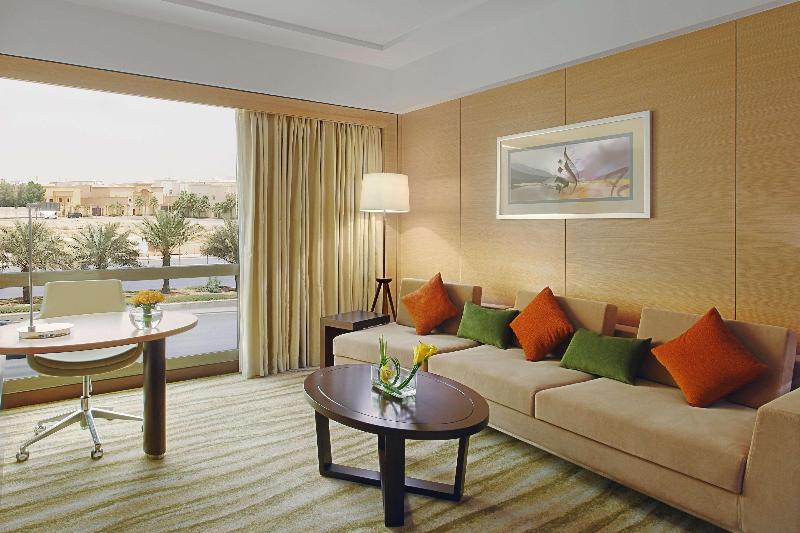 DoubleTree by Hilton Riyadh - Al Muroj Business Ga - Oda