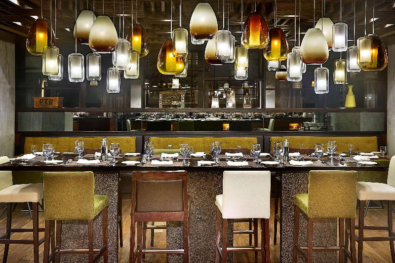 DoubleTree by Hilton Riyadh - Al Muroj Business Ga - Restoran