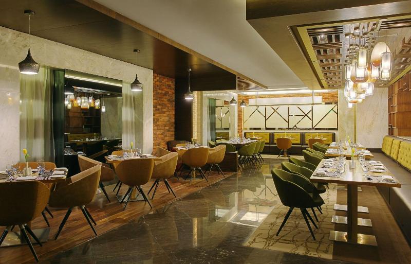 DoubleTree by Hilton Riyadh - Al Muroj Business Ga - Restoran