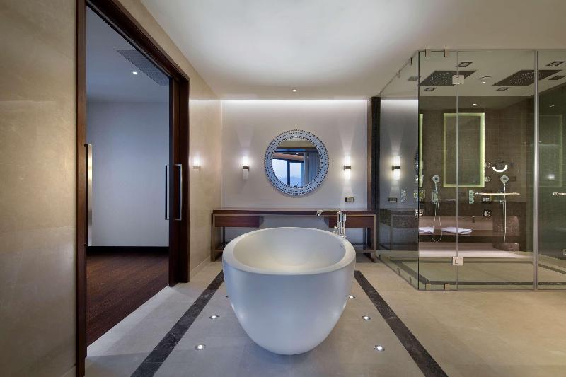 Hilton Batumi - Oda